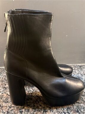 Steve Madden Platform Boots Size 11